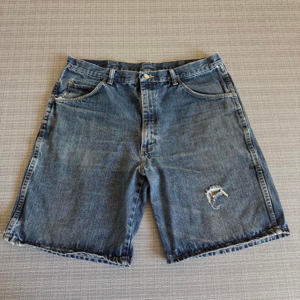 Wrangler Rugged Wear blue cotton denim shorts size 36